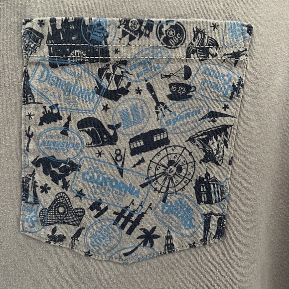 Disneyland tee - Picture 2 of 2